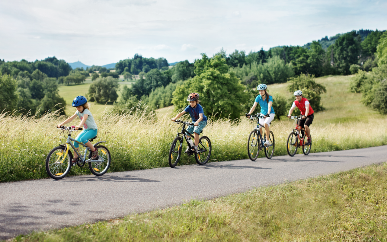 Czechia in the saddle: bike tour as the fastest head reset. And a network of almost 40 thousand km of routes
