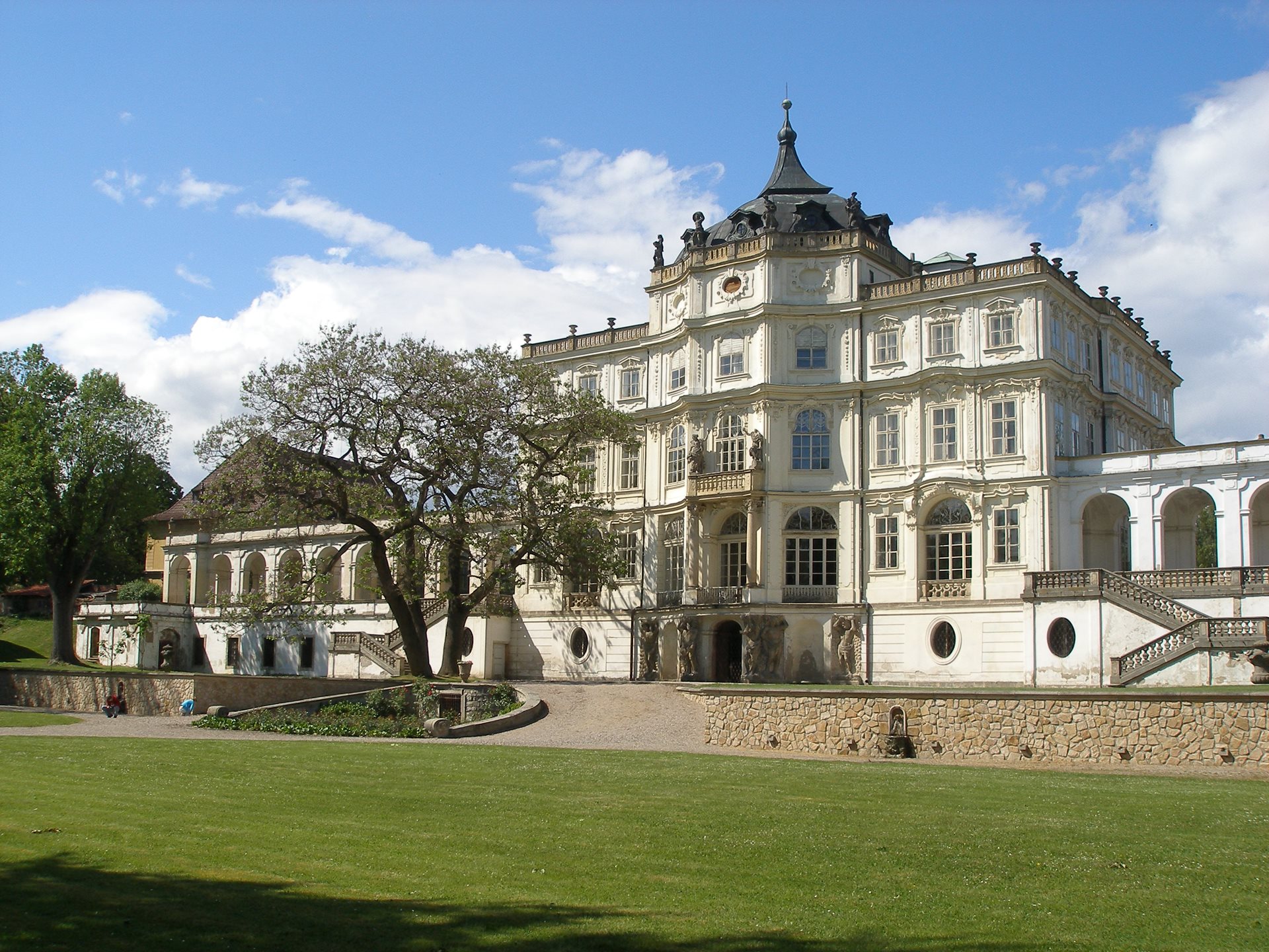 Barokní perla severu – zámek Ploskovice