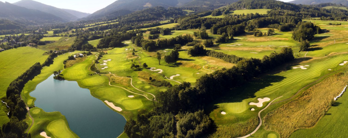 Czechia is gaining popularity as a destination for golfers. The largest domestic golf destination 55 HOLES Golf Destination in the Moravian-Silesian Region is now attracting them